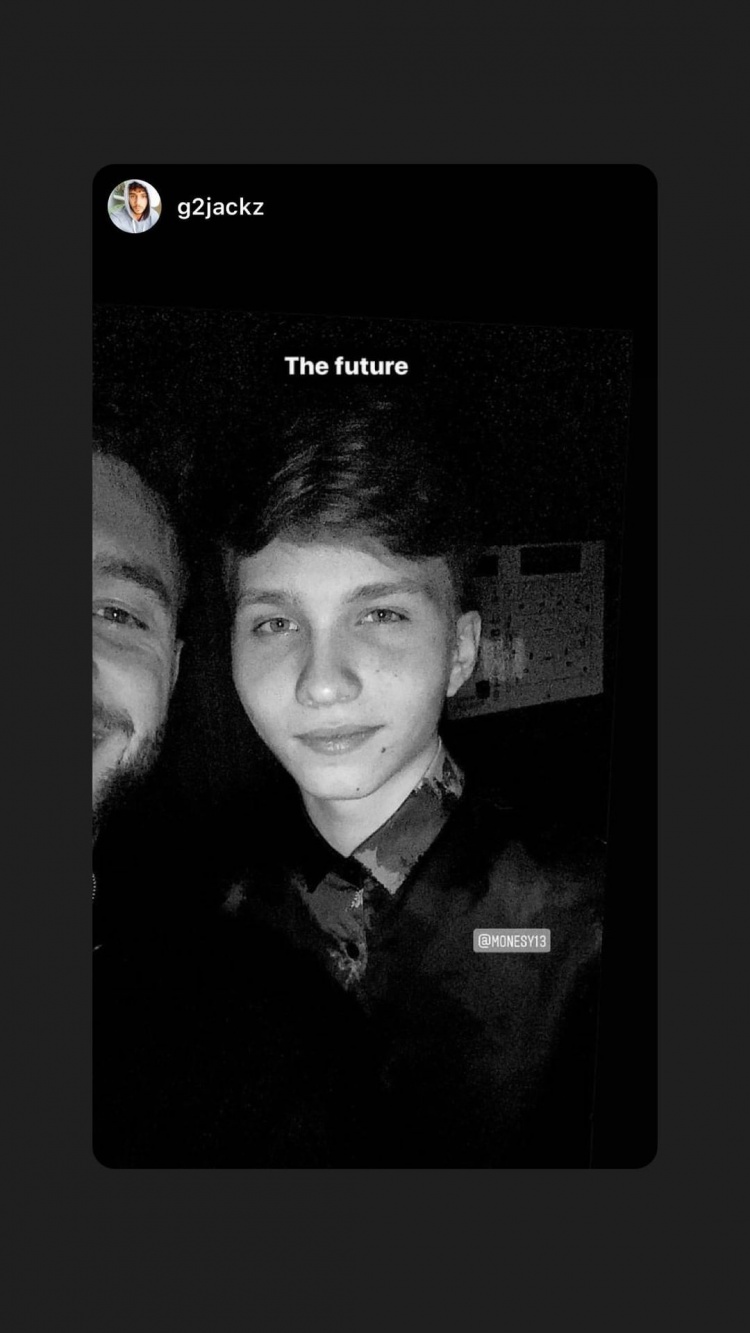 络上引发热 络上引发热